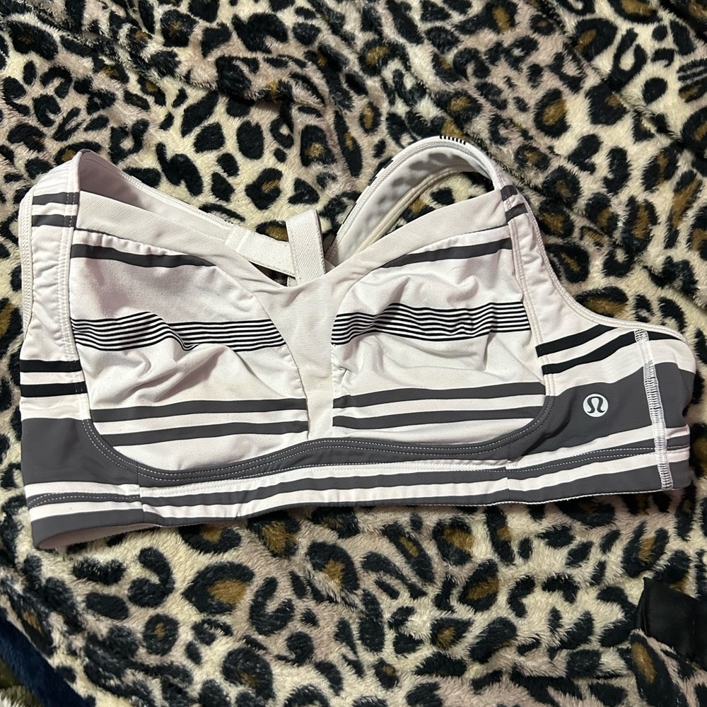 Lululemon bra